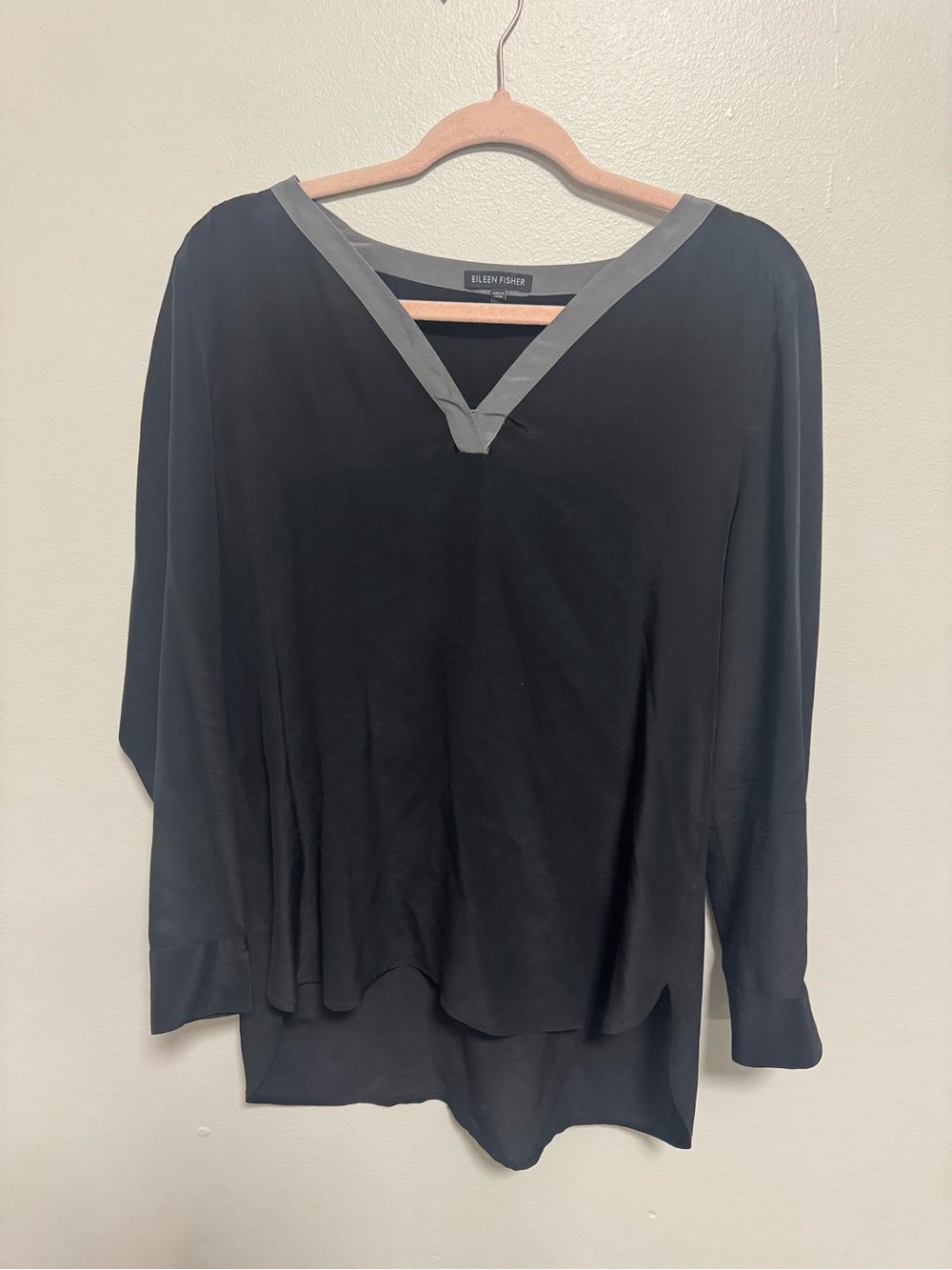 Eileen Fisher Silk Small Black Gray Blouse Top Shirt V Neck Long Sleeve
